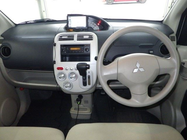 MITSUBISHI EK WAGON 2011