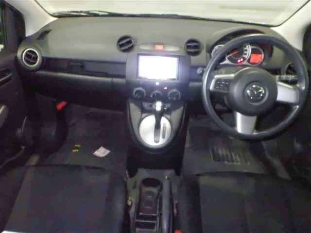 MAZDA DEMIO 2012