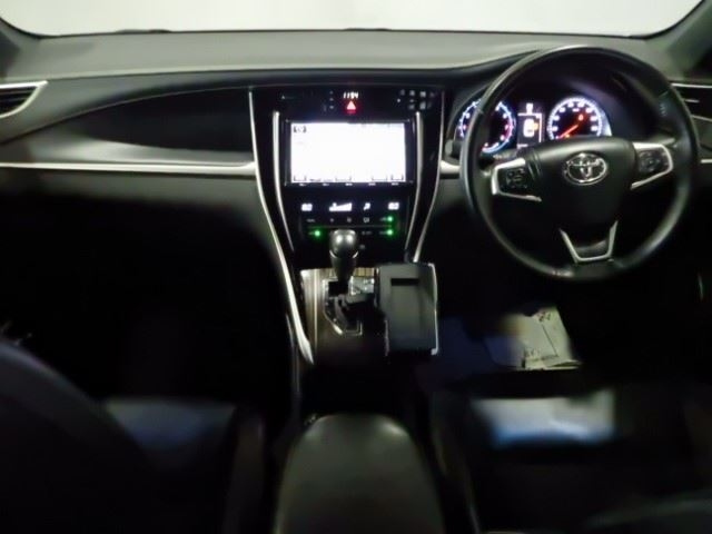 TOYOTA HARRIER 2017