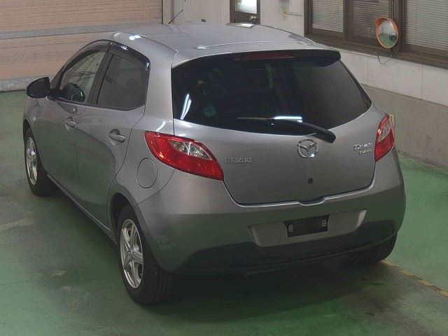 MAZDA DEMIO 2012