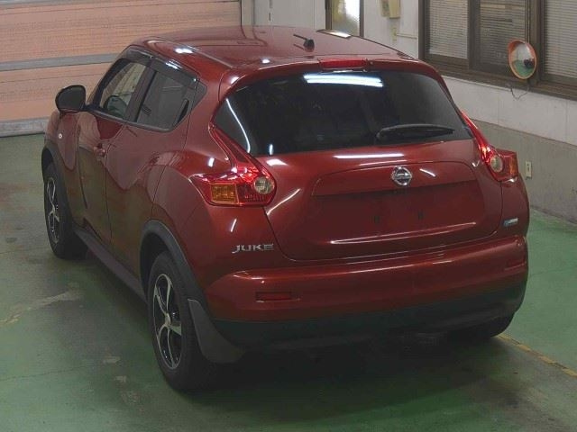 NISSAN JUKE 2012