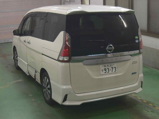 NISSAN SERENA 2017