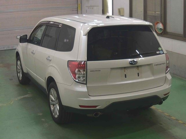 SUBARU FORESTER 2012