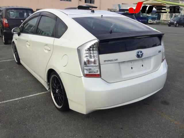 TOYOTA PRIUS 2010