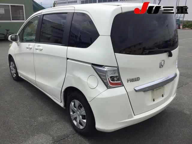 HONDA FREED 2013