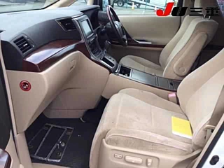 TOYOTA ALPHARD 2010