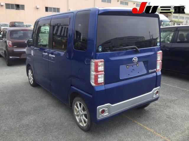 DAIHATSU WAKE 2015