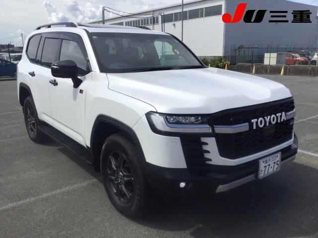TOYOTA LAND CRUISER 2023