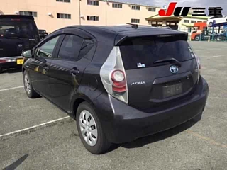 TOYOTA AQUA 2012