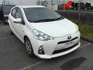 TOYOTA AQUA 2012