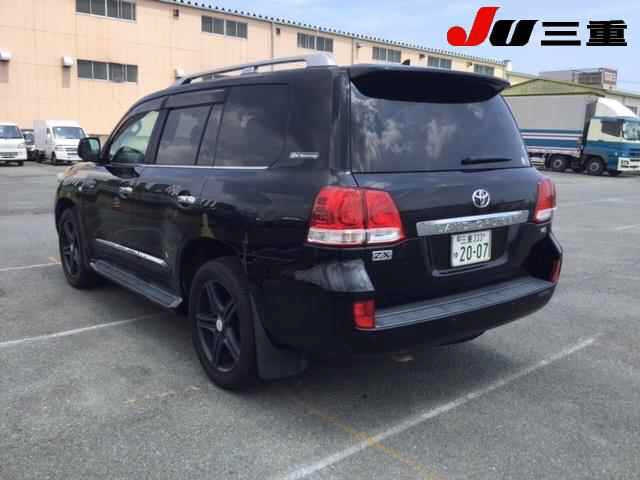 TOYOTA LAND CRUISER 2011