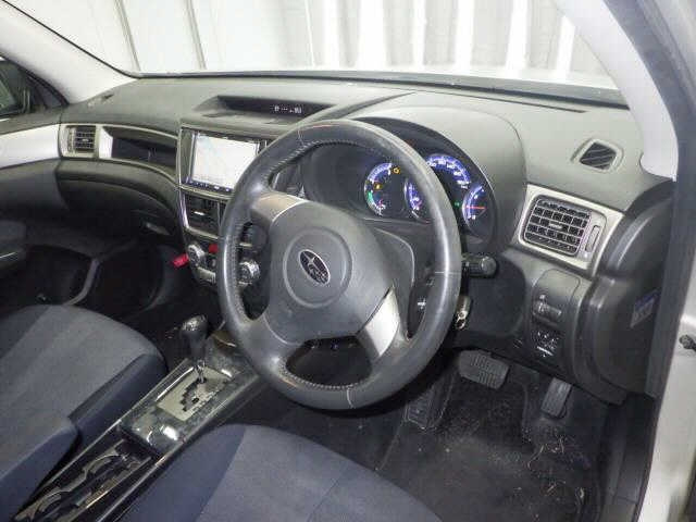 SUBARU EXIGA 2009