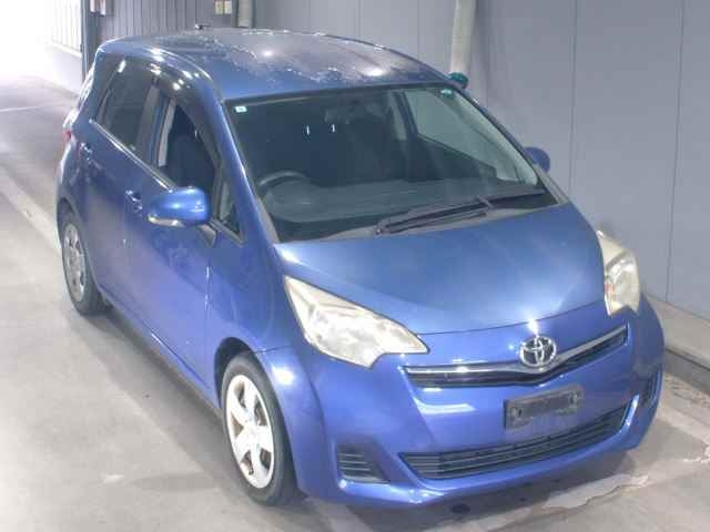 TOYOTA RACTIS 2011