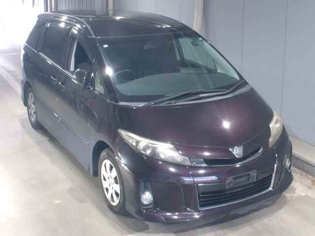 TOYOTA ESTIMA 2013
