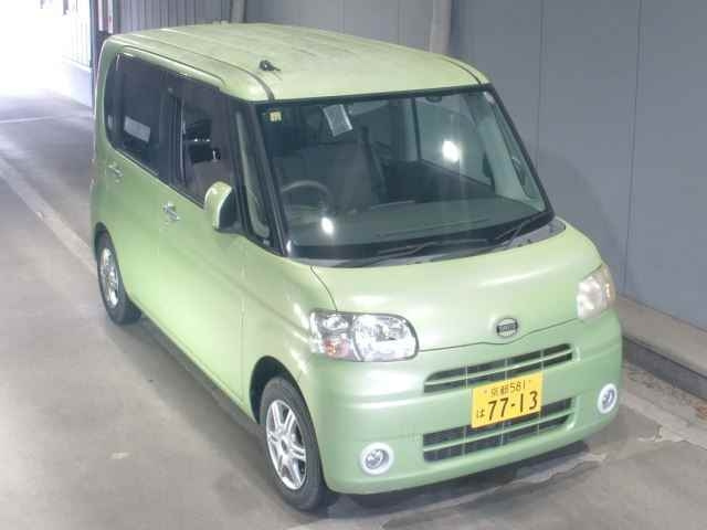 DAIHATSU TANTO 2012