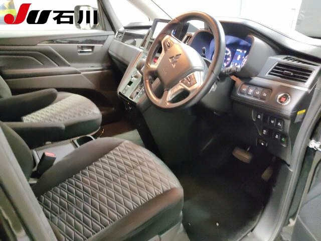 MITSUBISHI DELICA D5 2019