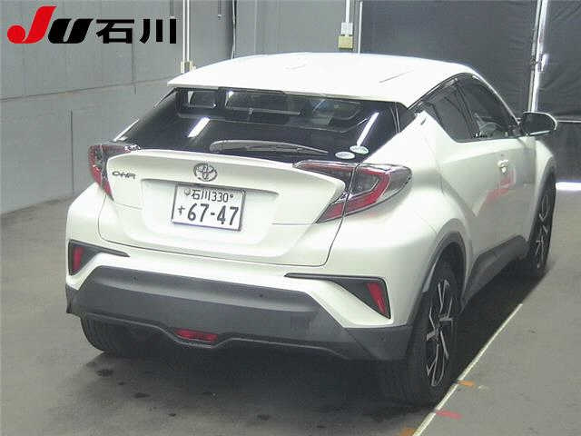 TOYOTA C-HR 2017