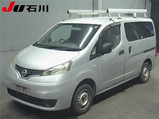 NISSAN NV200 2012