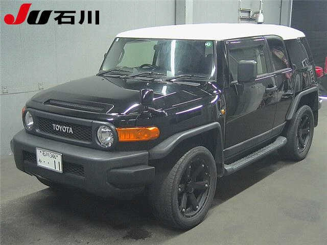 TOYOTA FJ CRUISER 2013