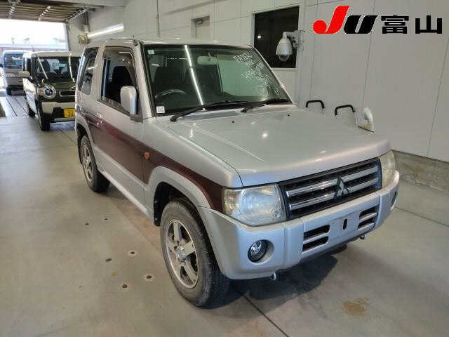 MITSUBISHI PAJERO MINI 2009