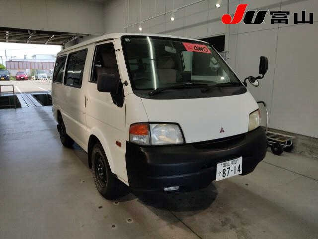 MITSUBISHI DELICA 2010