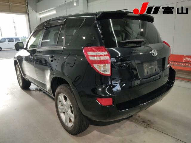 TOYOTA RAV4 2010