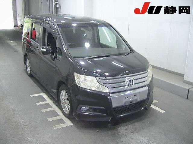 HONDA STEP WAGON 2011