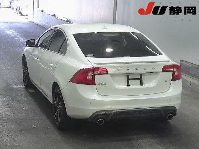 VOLVO S60 2016