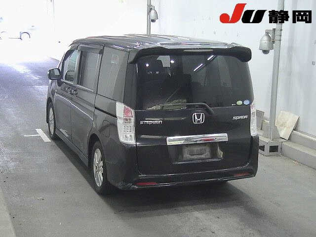 HONDA STEP WAGON 2011
