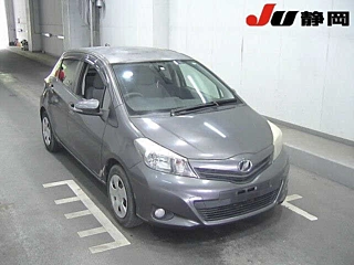 TOYOTA VITZ 2012