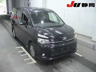 TOYOTA VOXY 2012