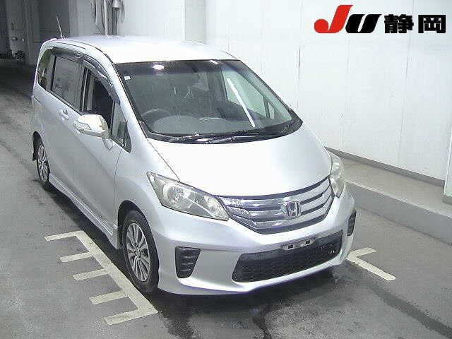 HONDA FREED 2011