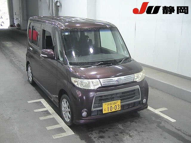 DAIHATSU TANTO 2011