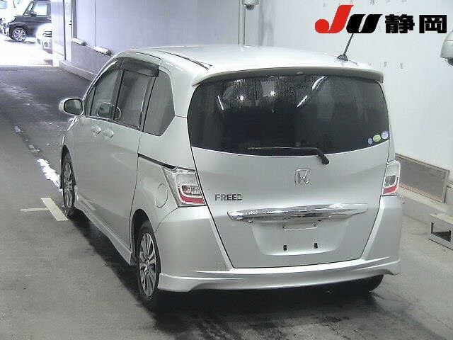 HONDA FREED 2011