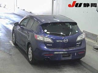 MAZDA AXELA 2010