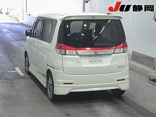 SUZUKI SOLIO 2011