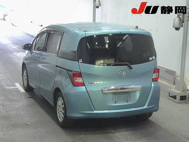 HONDA FREED 2010