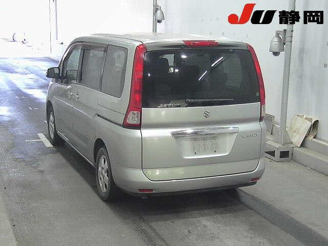 SUZUKI LANDY 2010