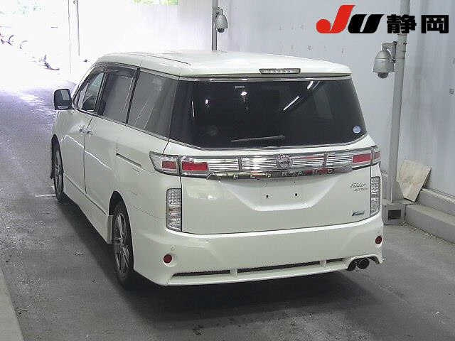 NISSAN ELGRAND 2010