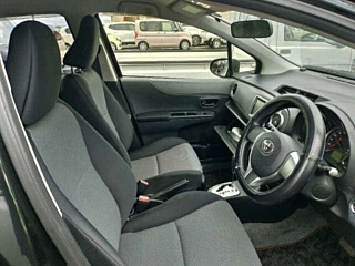 TOYOTA VITZ 2012