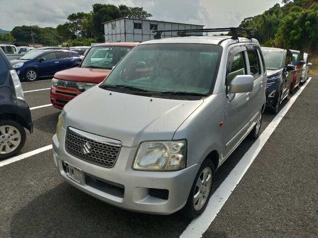 SUZUKI SOLIO 2010