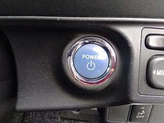 TOYOTA AQUA 2012