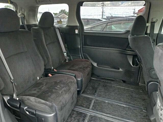 TOYOTA VELLFIRE 2010