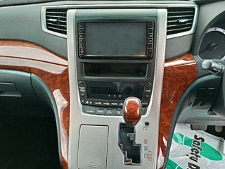 TOYOTA VELLFIRE 2010