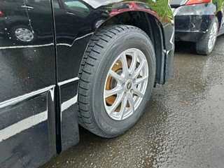 TOYOTA VELLFIRE 2010