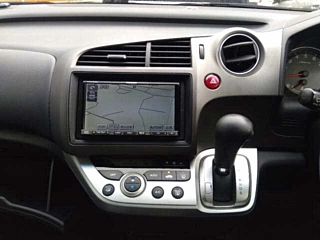 HONDA STREAM 2012