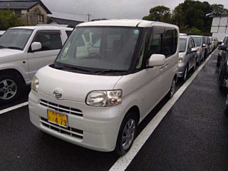 DAIHATSU TANTO 2013