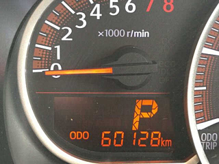 DAIHATSU MOVE 2014