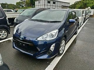 TOYOTA AQUA 2016