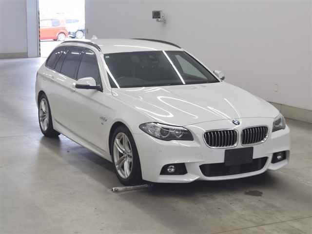 BMW 5 SERIES 2013